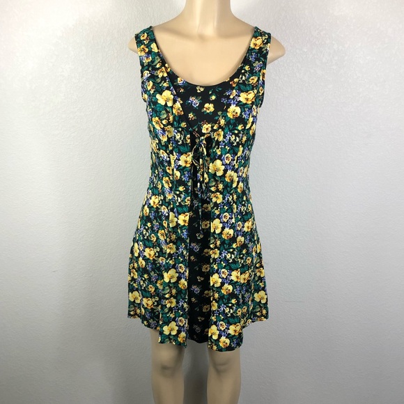 All that Jazz Dresses & Skirts - Vintage 90’s Floral Dress